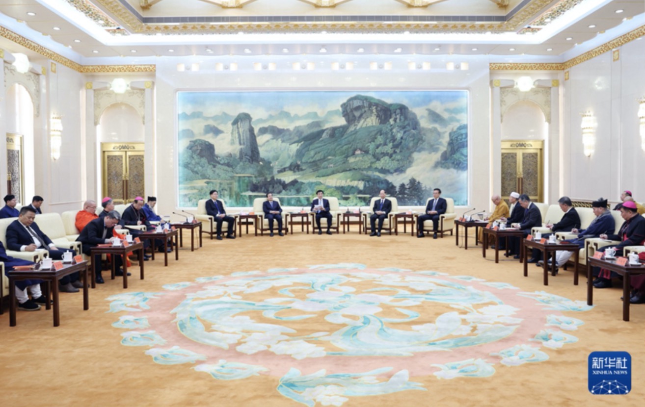 王沪宁出席全国性宗教团体负责人迎春座谈会