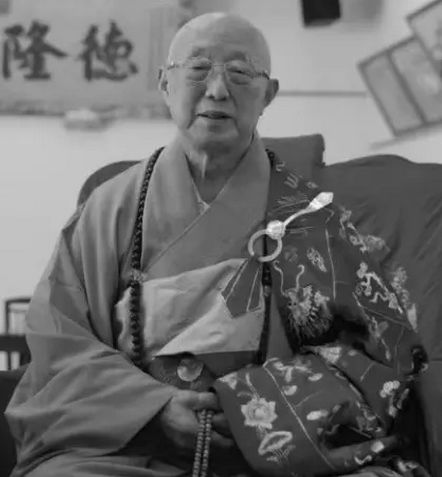 传承千年梵呗文化 缔造神州第一佛塔 纪念一代高僧松纯长老