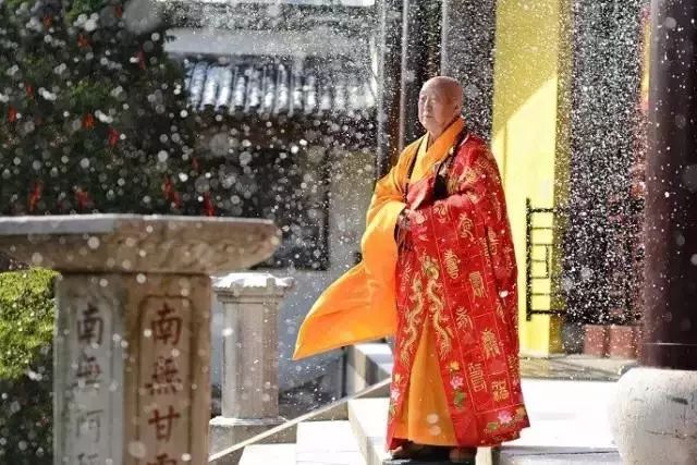 传承千年梵呗文化 缔造神州第一佛塔 纪念一代高僧松纯长老