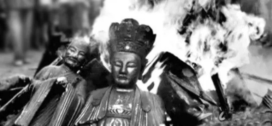 禅门公案 | 丹霞天然禅师为何焚烧木雕佛像？