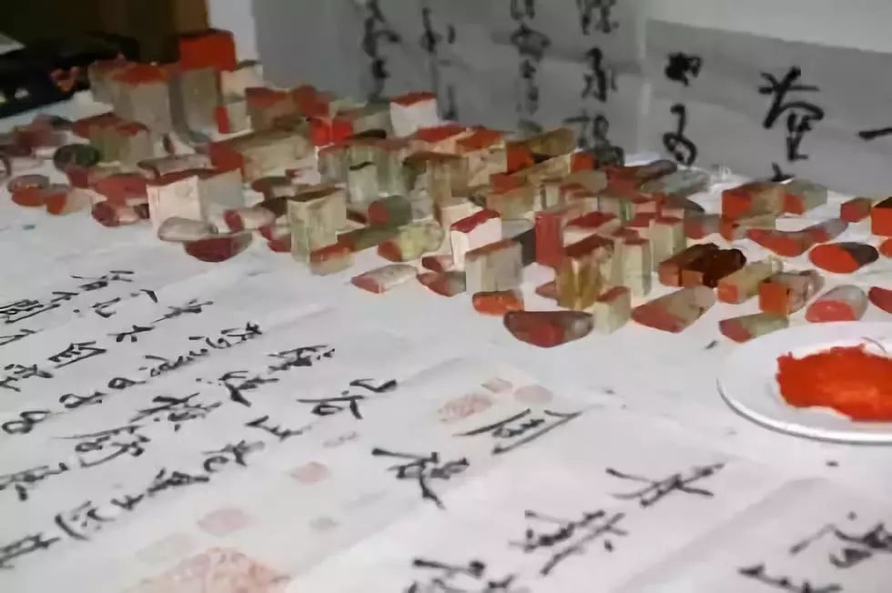 书画作品如何盖章