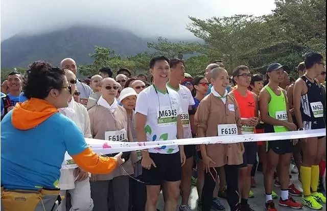 寺院里只是静坐诵经？“佛门运动会”带你领略动中禅味