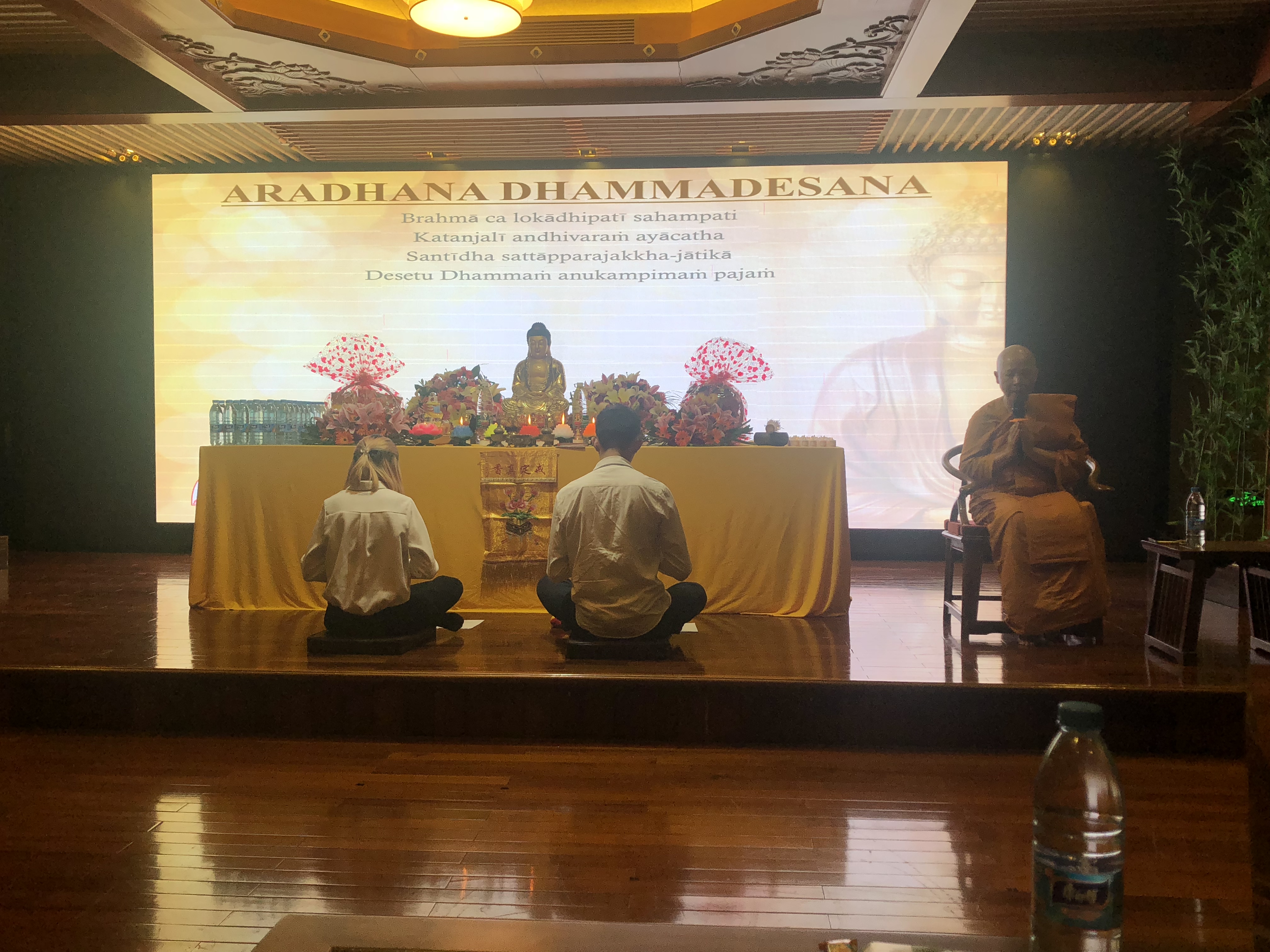 布施的美好 印尼留学生在广州大佛寺举办供僧节盛会