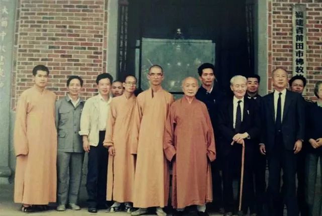 戒律是根本！以身垂范的圆拙老和尚如何扎根律学、以戒育僧？