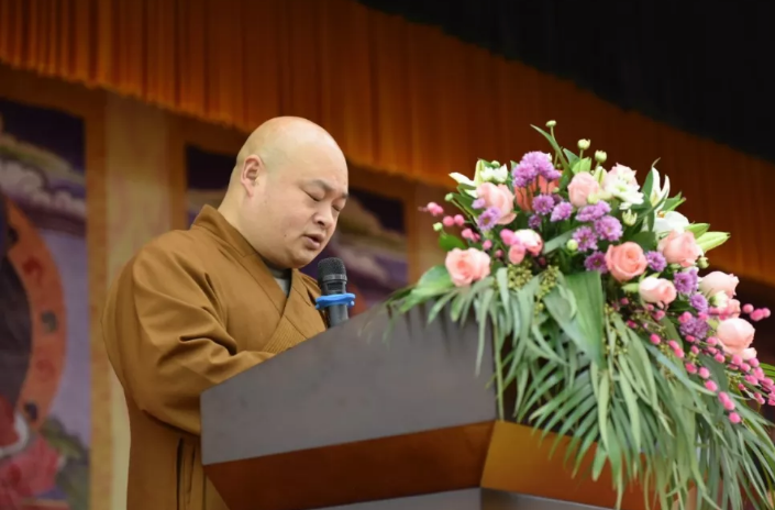 福鼎市佛教协会召开换届大会 本通法师当选会长
