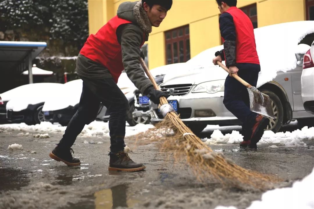 春节我在栖霞寺做义工：来的都是红尘客  修的却是清净心