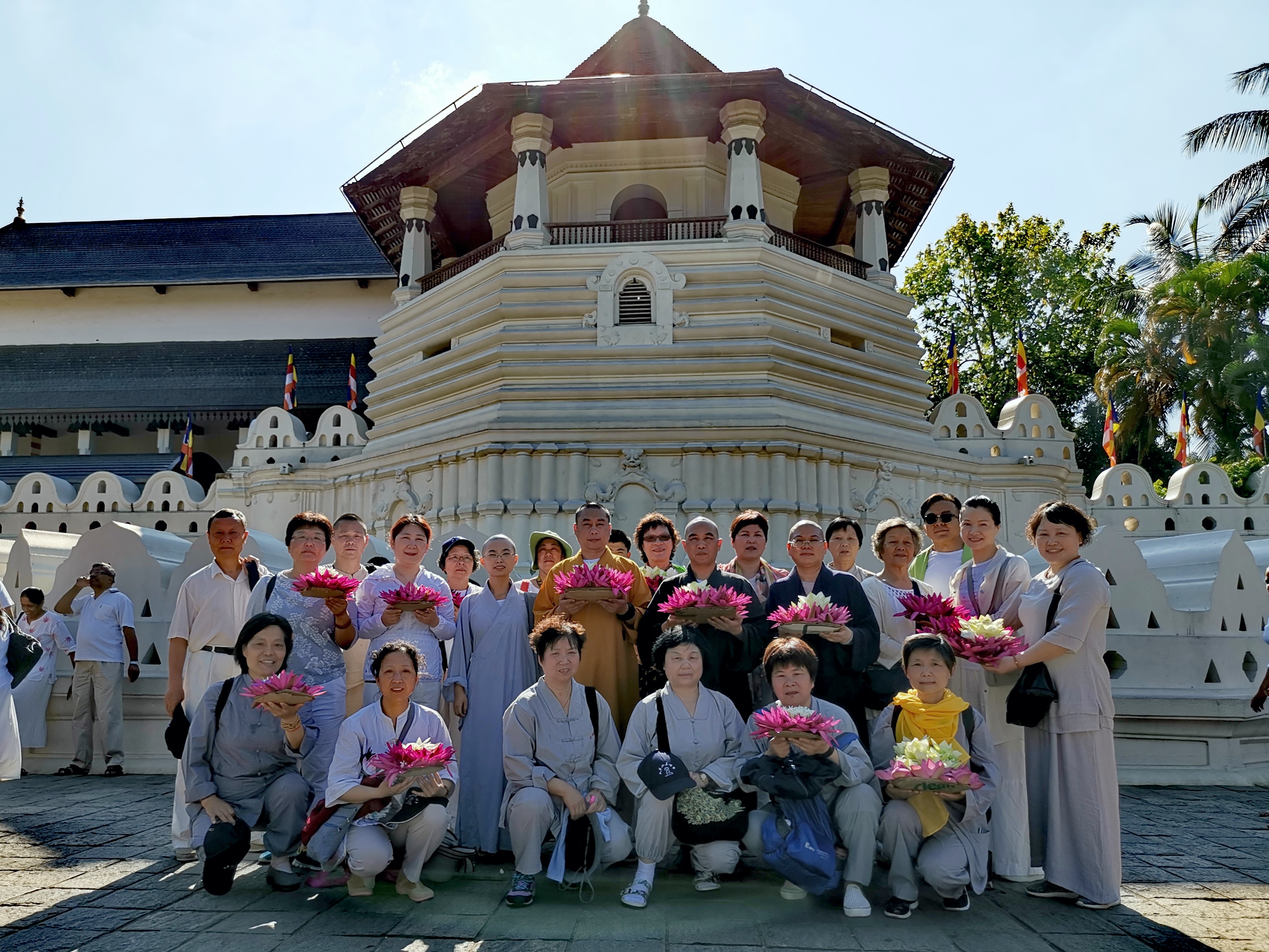 康缇佛牙寺