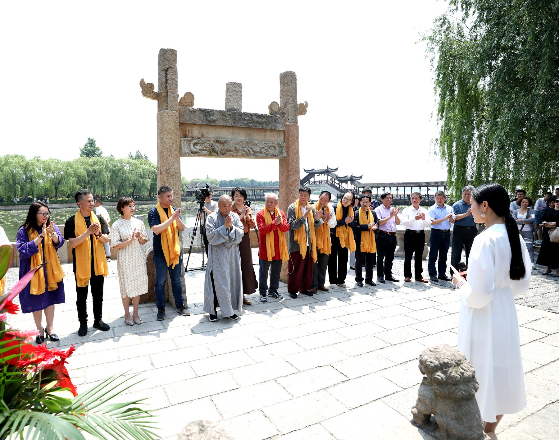 《书香锦溪--莲池雅集 禅风墨韵》大型主题书画联展在江苏锦溪莲池禅院成功举办
