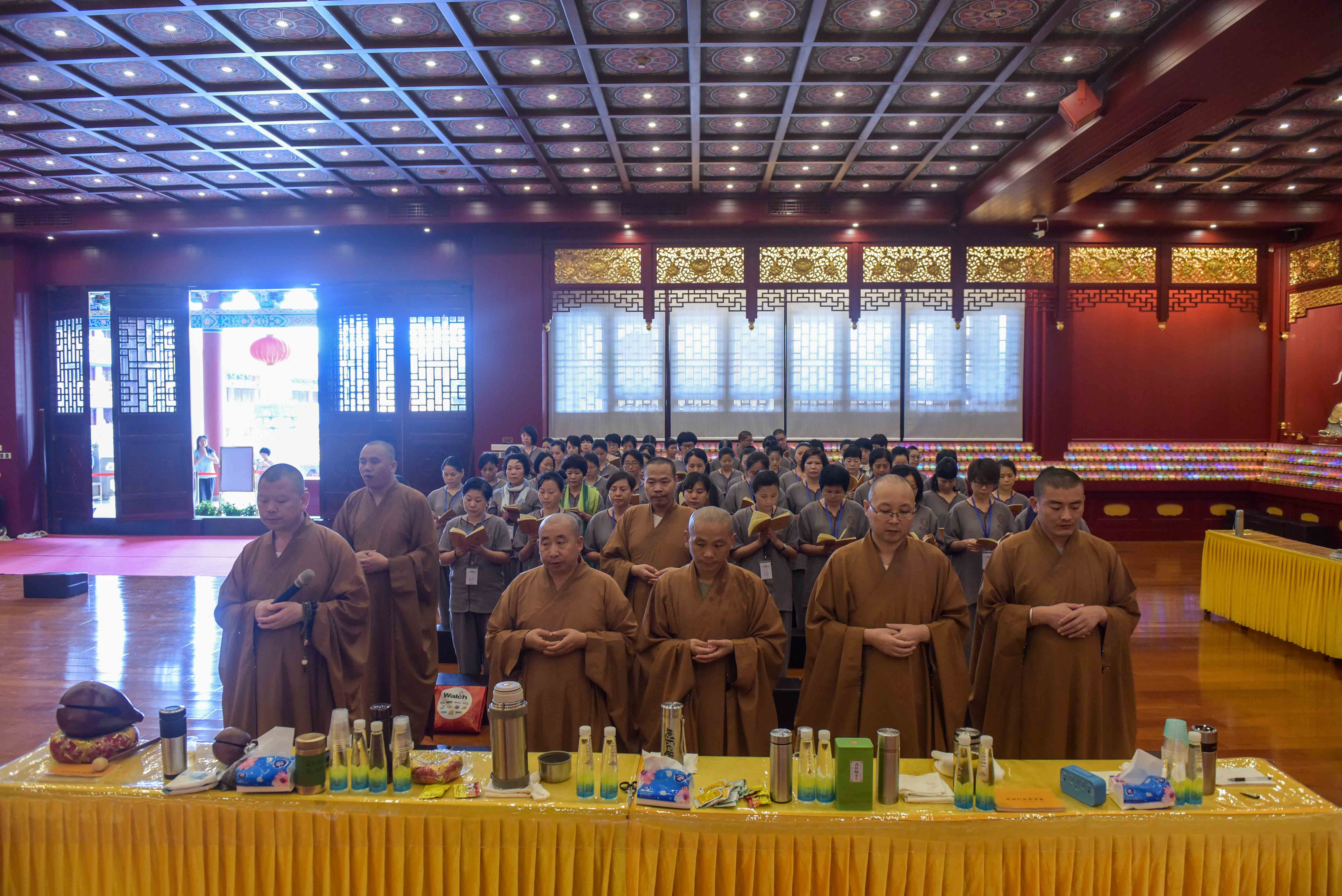 珠海普陀寺2019年短期出家班开班首日：学出家功德与戒律