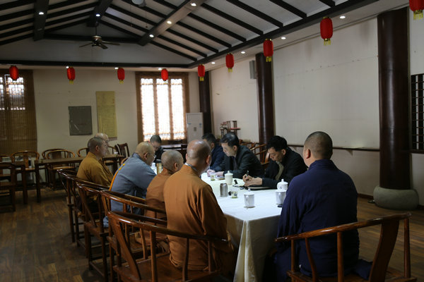 圣辉大和尚离任长沙麓山寺方丈：依法依规完成财务审计和新老方丈交接程序