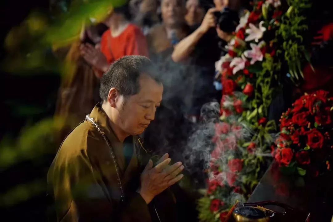 重庆华岩寺方丈道坚大和尚出关集锦