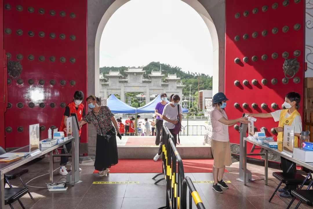 普陀快讯 | 珠海普陀寺开放首日，十方善信网上预约有序参访