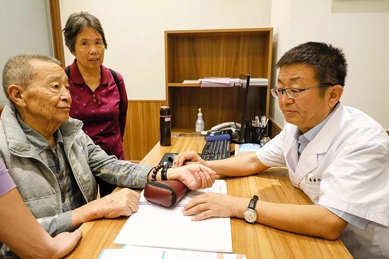 “身心同治、全面健康”第二届医学与人文南普陀论坛开幕