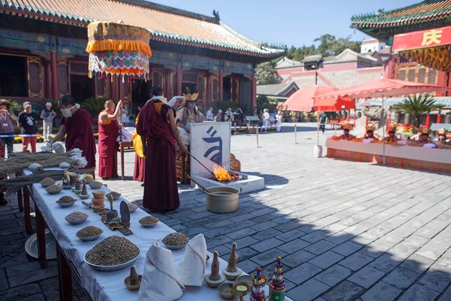 承德普宁寺喜迎祖国盛世华诞70周年