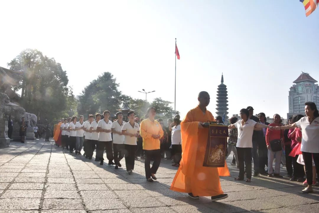 普门示现·我将无我——南普陀寺第十一届义工培训大会隆重开幕