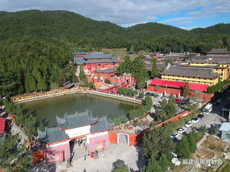 “初心不忘·宗风远绍”第三届海丝佛教福建论坛在福州开幕
