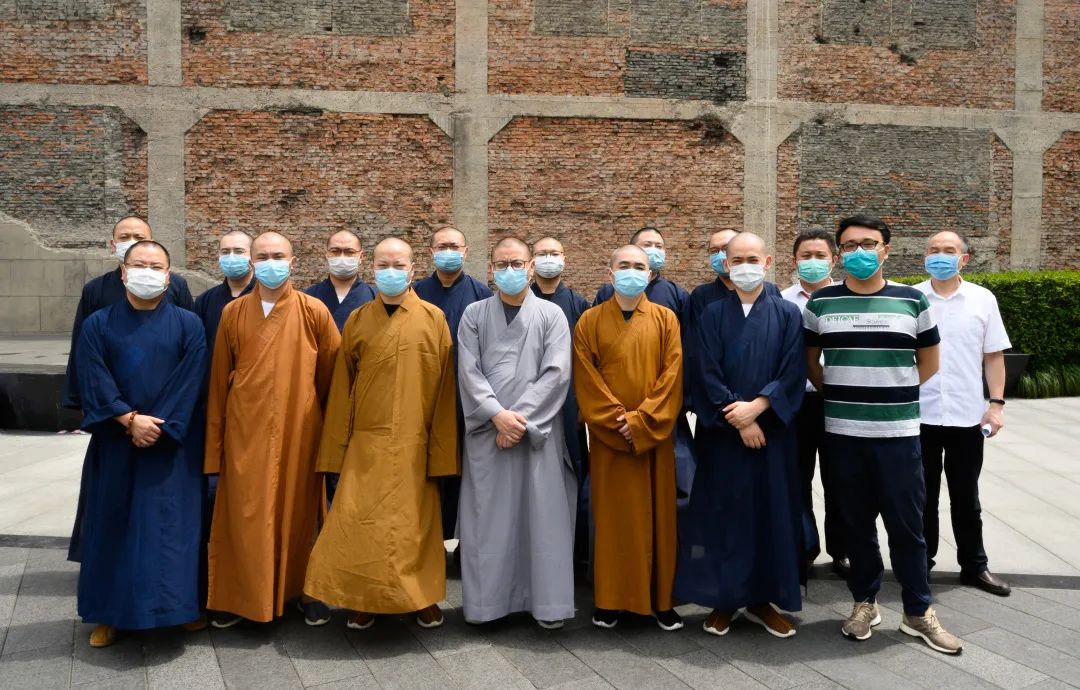 上海玉佛禅寺举行“勿忘国耻、振兴中华”学习报告会及参观上海四行仓库抗战纪念馆活动