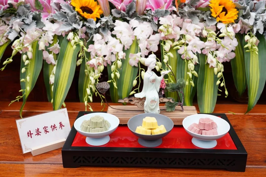 今天十五家饭店、十大寺院齐聚香积寺干了件“天大”的事儿！