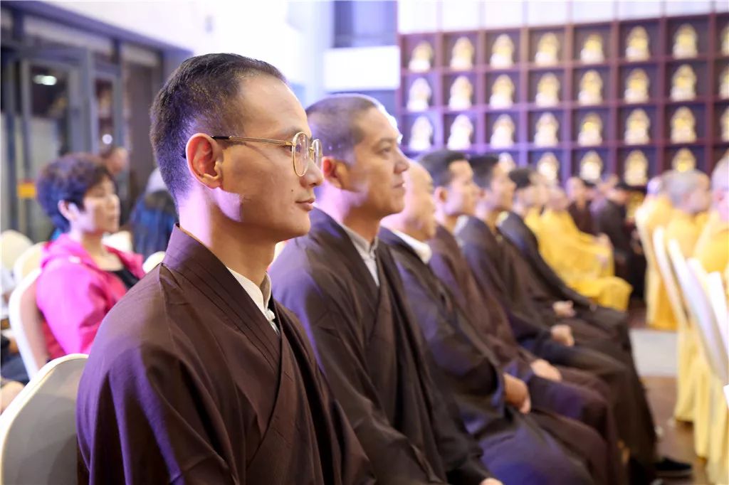 东西智慧与人文化成——印顺大和尚出席第六届诺贝尔奖获得者医学峰会人文与科学论坛