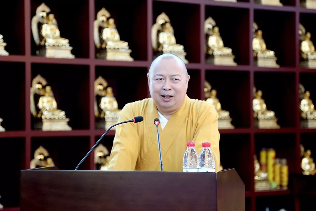 用语言播种智慧 用汗水浇灌未来——本焕学院2019年秋季开学典礼暨教师节庆祝大会
