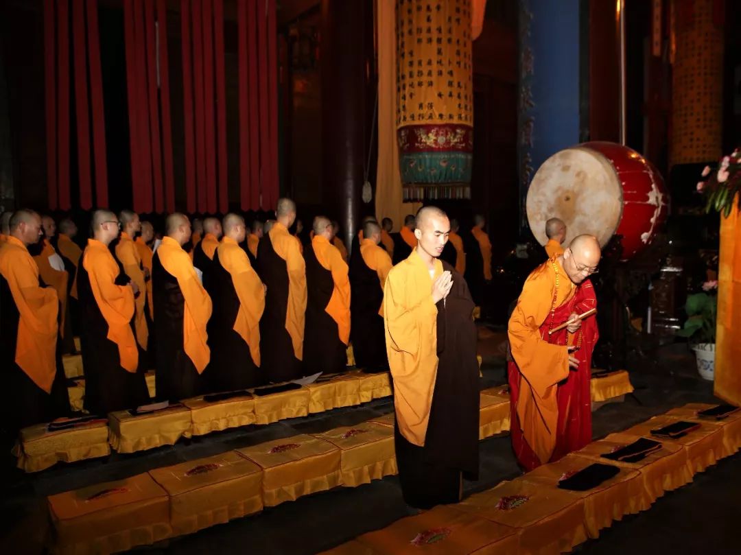 新闻 | 农历七月十五清晨 杭州灵隐寺举行执事请职、己亥夏安居圆满解夏仪式