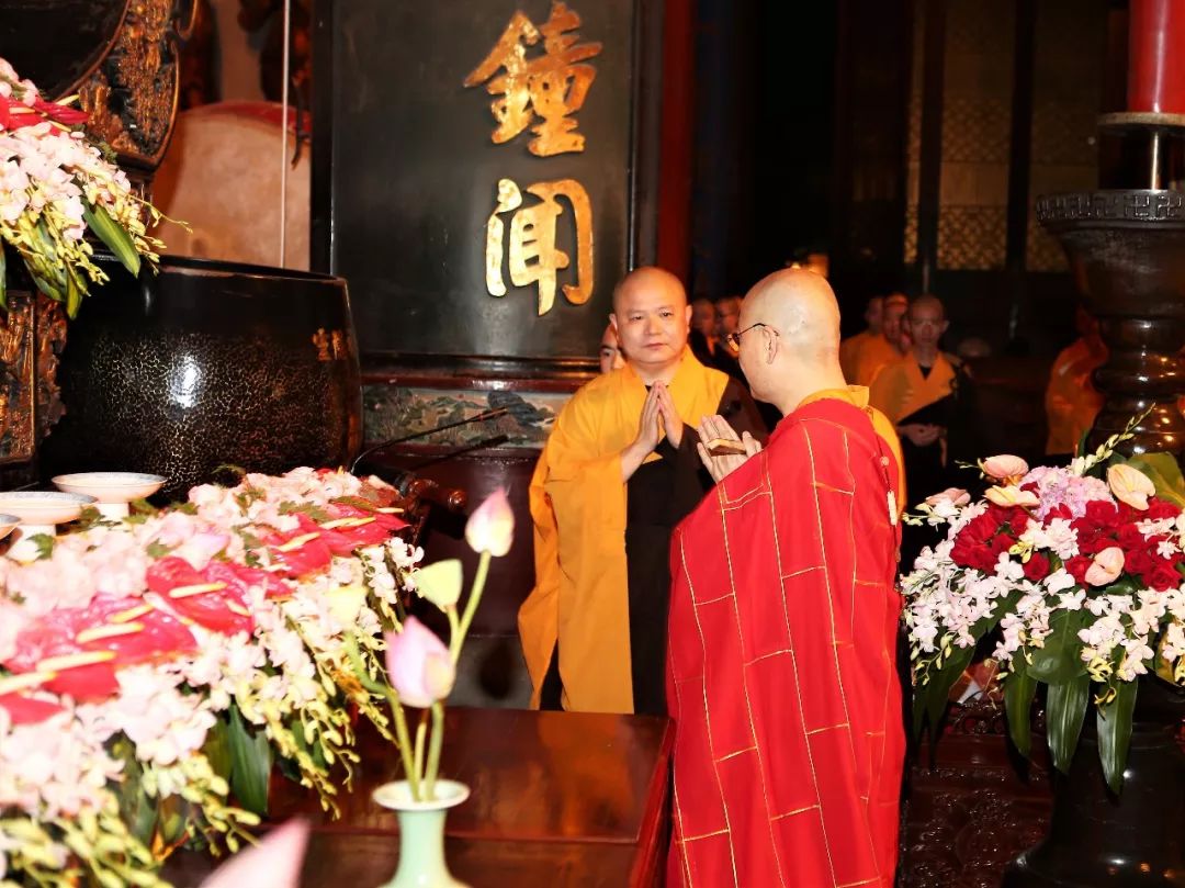 新闻 | 农历七月十五清晨 杭州灵隐寺举行执事请职、己亥夏安居圆满解夏仪式