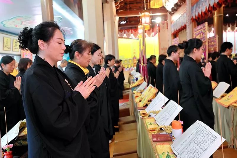 佛事密集的第五日：内坛告赦、供天放生、说幽冥戒