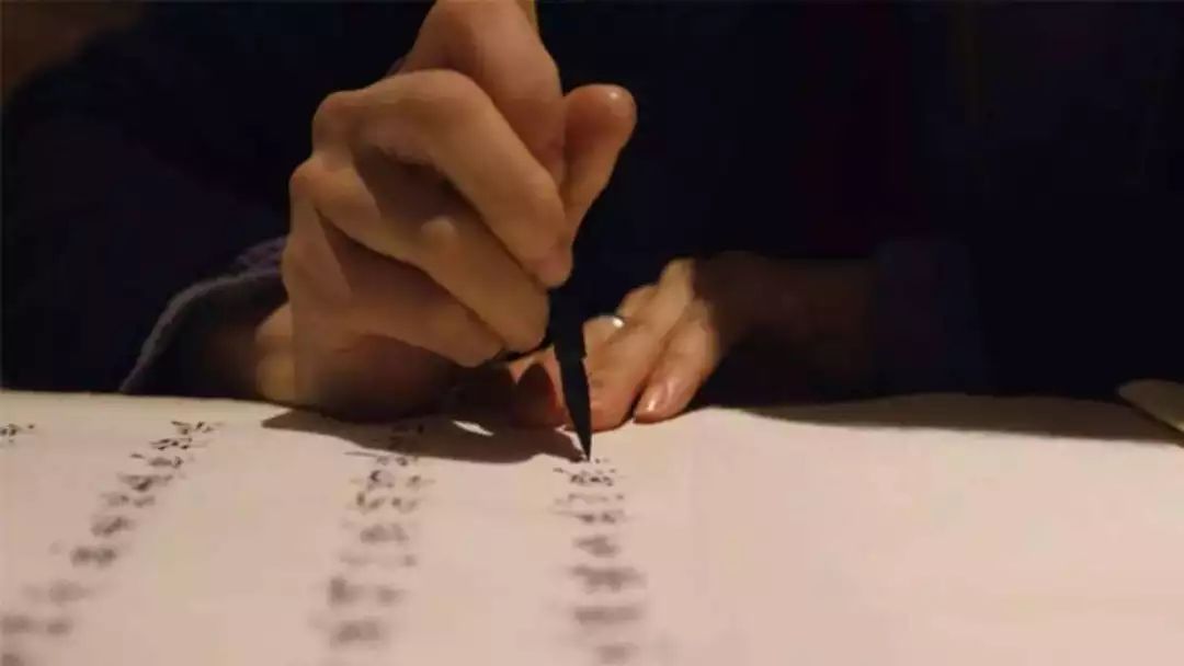 抄经：佛门这一殊胜的修行法门，帝王明星为何都青睐？