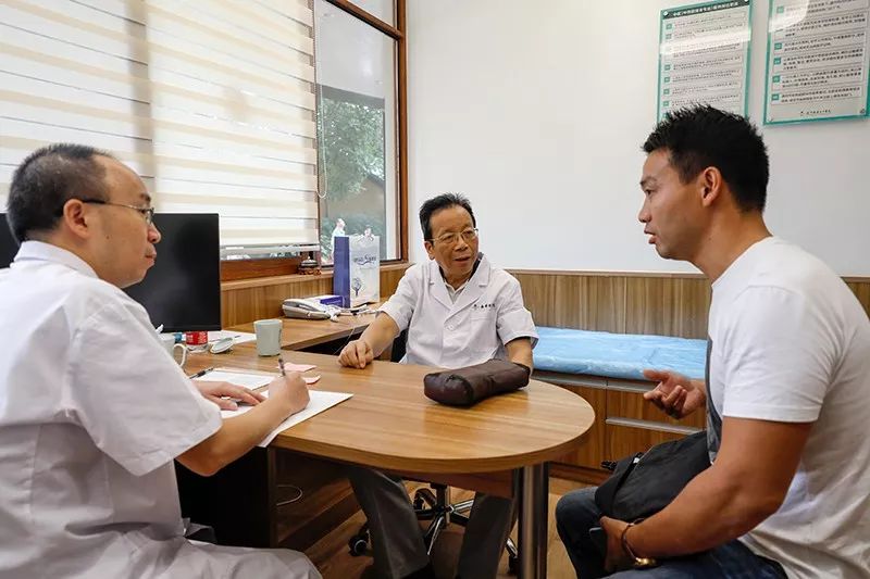 “身心同治、全面健康”第二届医学与人文南普陀论坛开幕