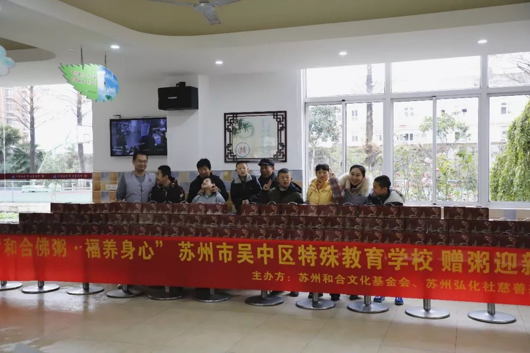 释迦摩尼成道日,寒山寺慈悲利众,广施佛粥