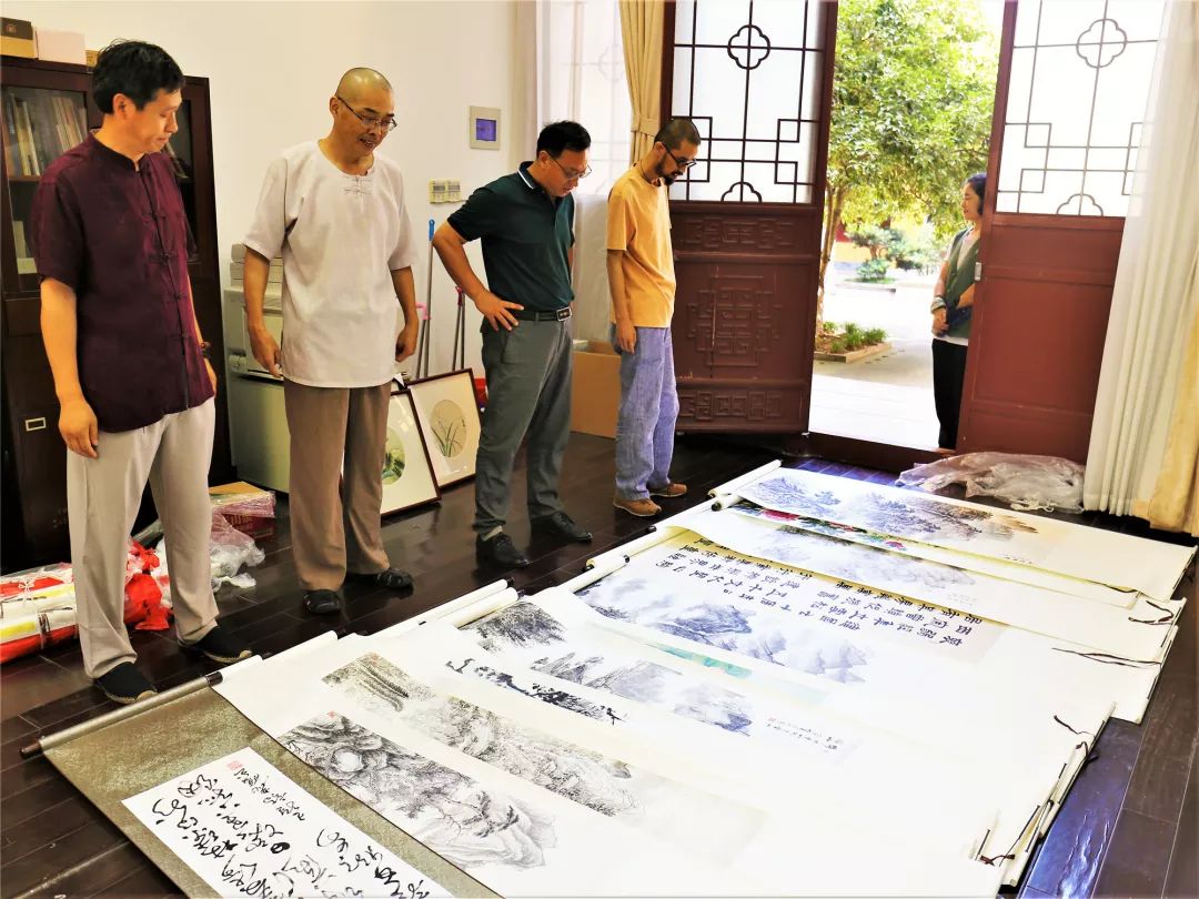 新闻 | “庆祝祖国70周年华诞——暨千江印月·第四届云林公益书画联展”在杭州灵隐寺展出