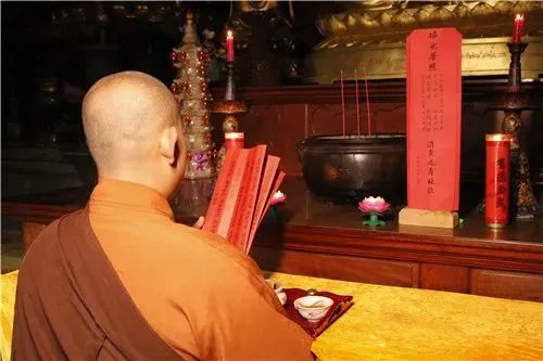 清明祭 | 全国哀悼日 各地寺院响应国家号召下半旗志哀