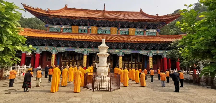 清明祭 | 全国哀悼日 各地寺院响应国家号召下半旗志哀