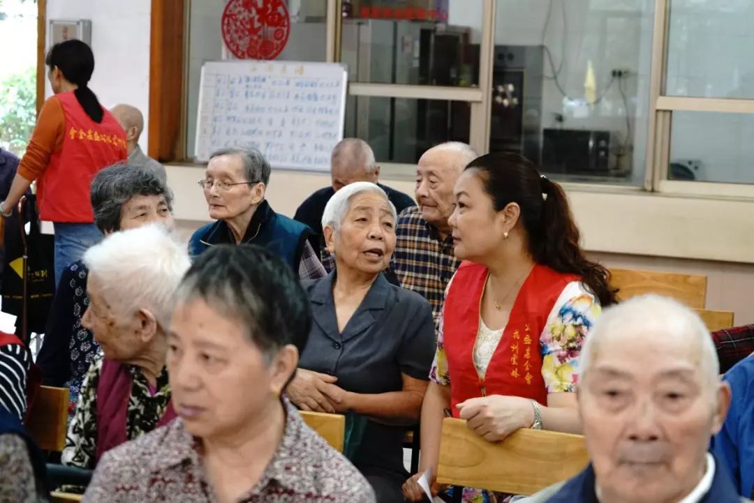 新闻 | 爱在重阳 情暖夕阳 杭州云林基金会邀专家走进老人公寓开展义诊活动