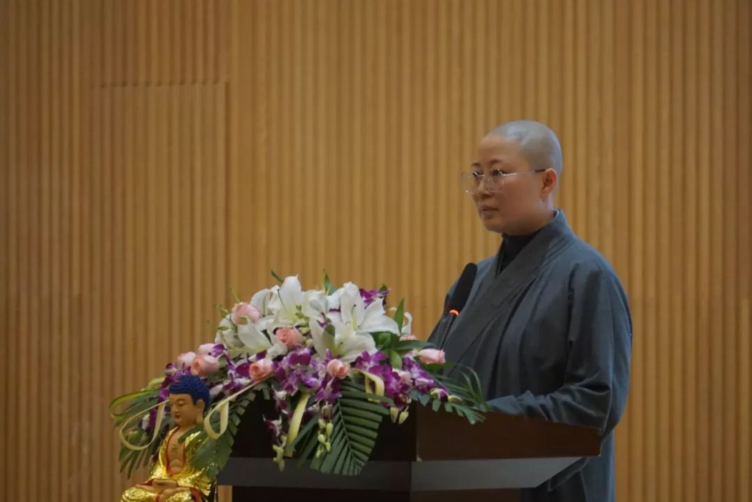 尼众学院│中国佛学院栖霞山分院、江苏尼众佛学院联合举行讲经交流活动