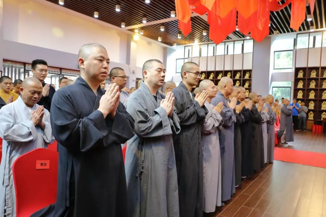 本焕学院、斯里兰卡凯拉尼亚大学2017级硕士研究生毕业典礼在本焕学院举行