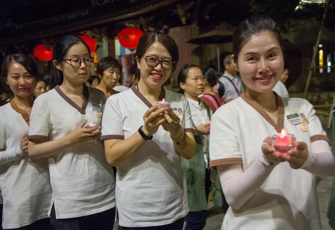 传灯祈福法会隆重举行——南普陀寺第十一届义工培训大会圆满落幕