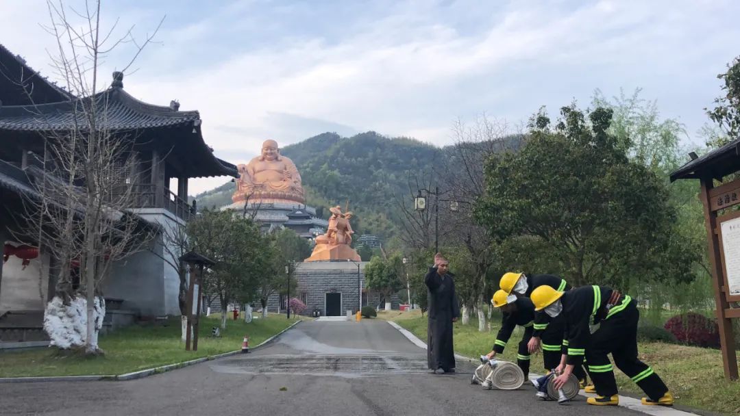 【大慈胜境】这里有群“消防武僧”,守护千年古刹十余载......