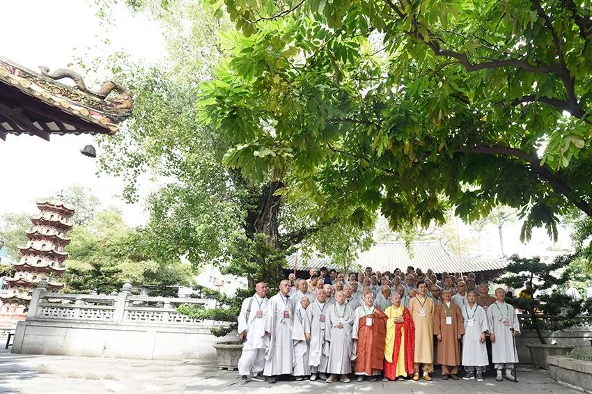 “中韩日佛教友好交流会议”韩日佛教代表团参访广州光孝寺