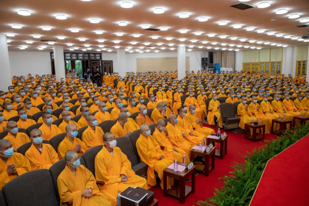 2020闽南佛学院研究生毕业典礼隆重举行