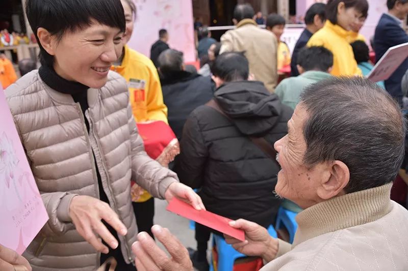 爱心厦门我们一起行动 新年书画慈善行 爱心从厦门佛教界传递