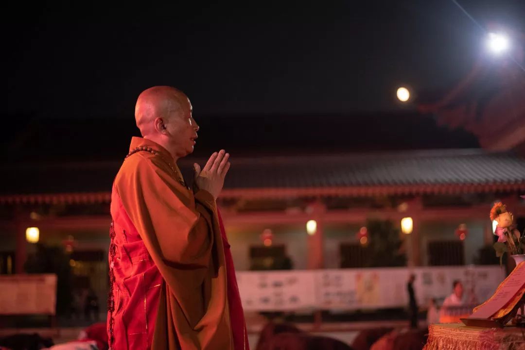 【華嚴善報】中秋佳節，本寺舉行拜月祈福法會暨普茶晚會