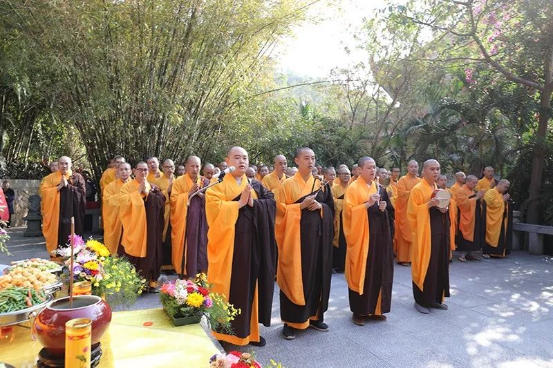 南普陀寺隆重举行妙湛老和尚追思纪念法会