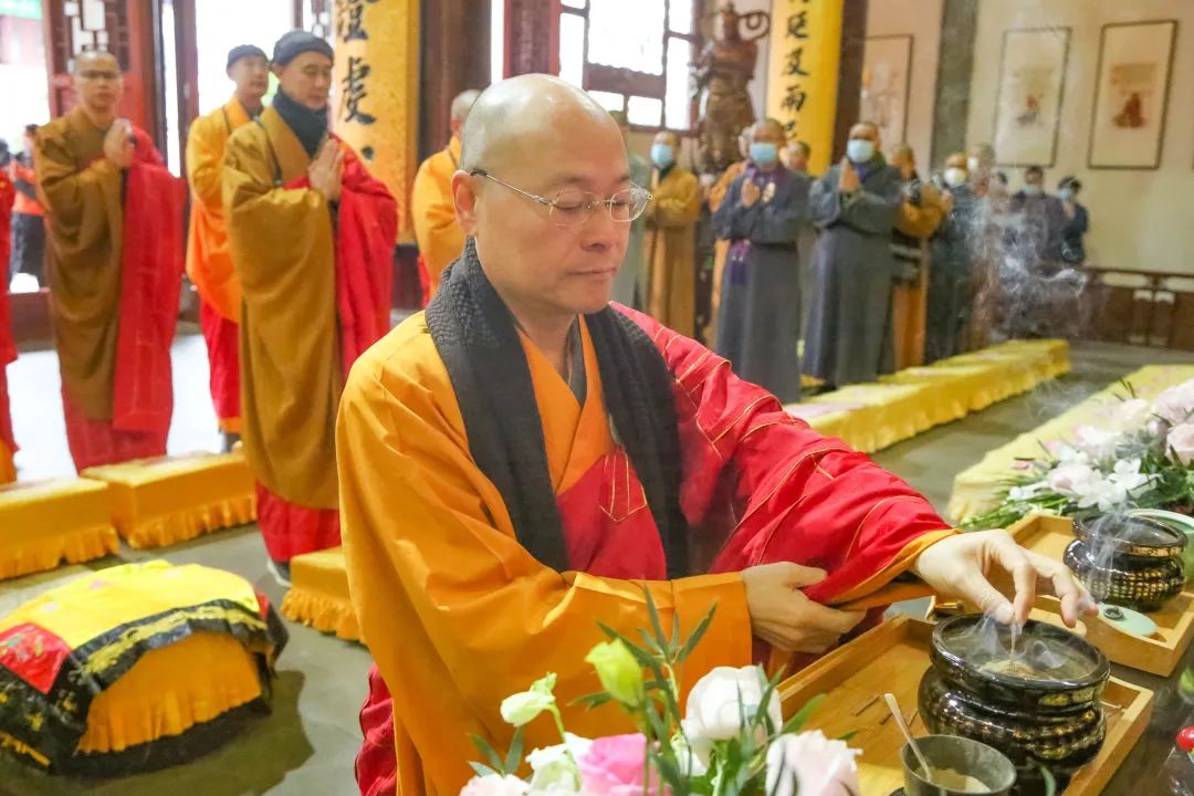 纪念弘一法师来衢100 周年文化论坛在衢州天宁寺举行