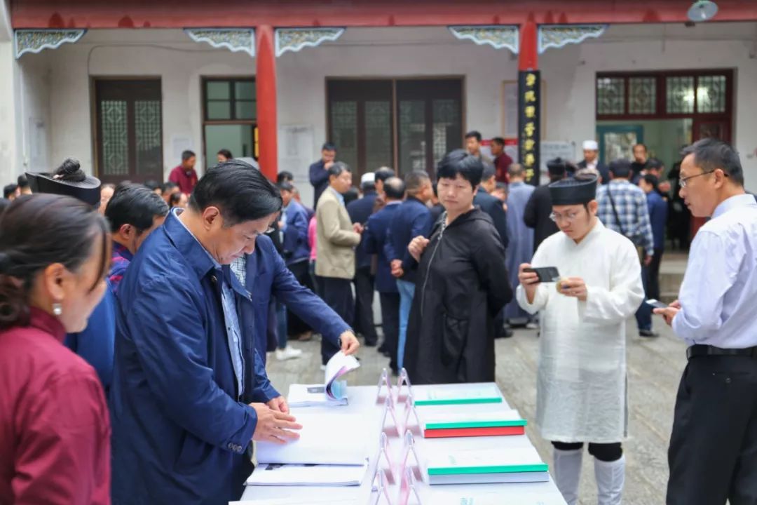 天下祖庭五祖寺热迎湖北省五大宗教现场交流宗教“四进”工作