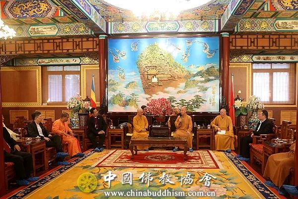 中国佛教协会演觉副会长会见新加坡宗教联谊会代表团一行