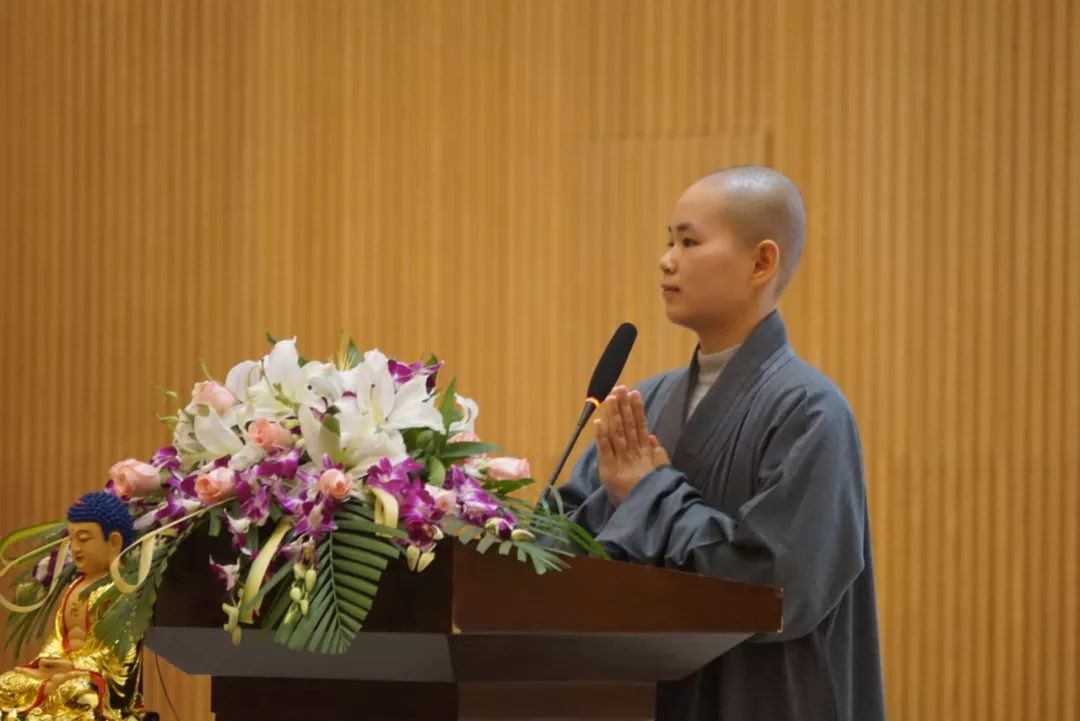 尼众学院│中国佛学院栖霞山分院、江苏尼众佛学院联合举行讲经交流活动