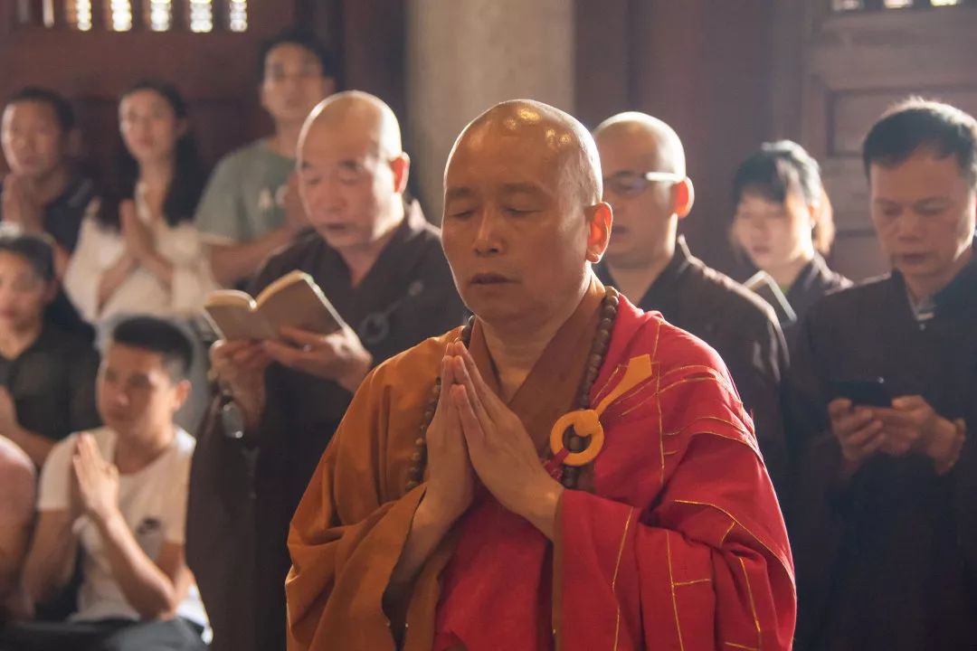 【華嚴善報】中秋佳節，本寺舉行拜月祈福法會暨普茶晚會