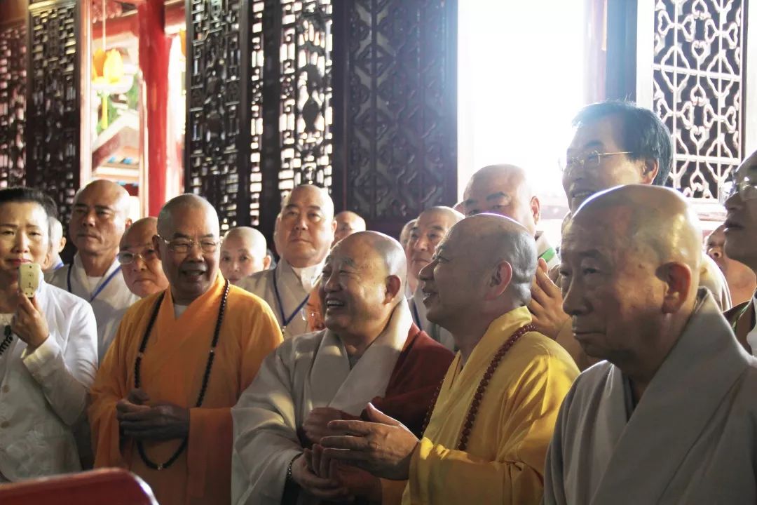 资讯 | 韩国二十九宗派诸山长老到南华禅寺虔诚礼祖（视频）