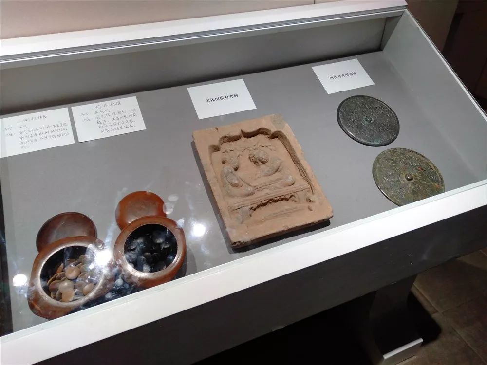 中国佛教最大围棋器具、古籍展在嵩山少林寺举行